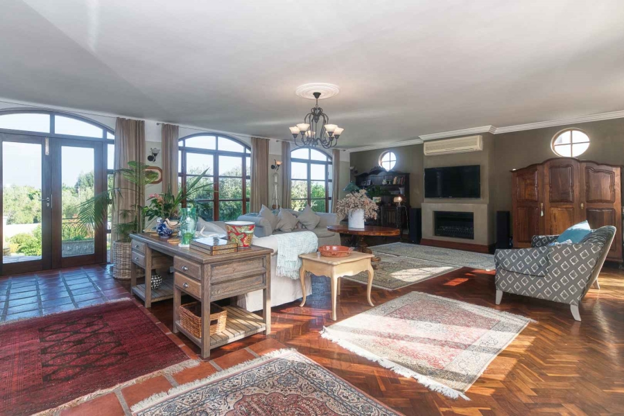 7 Bedroom Property for Sale in Voelklip Western Cape